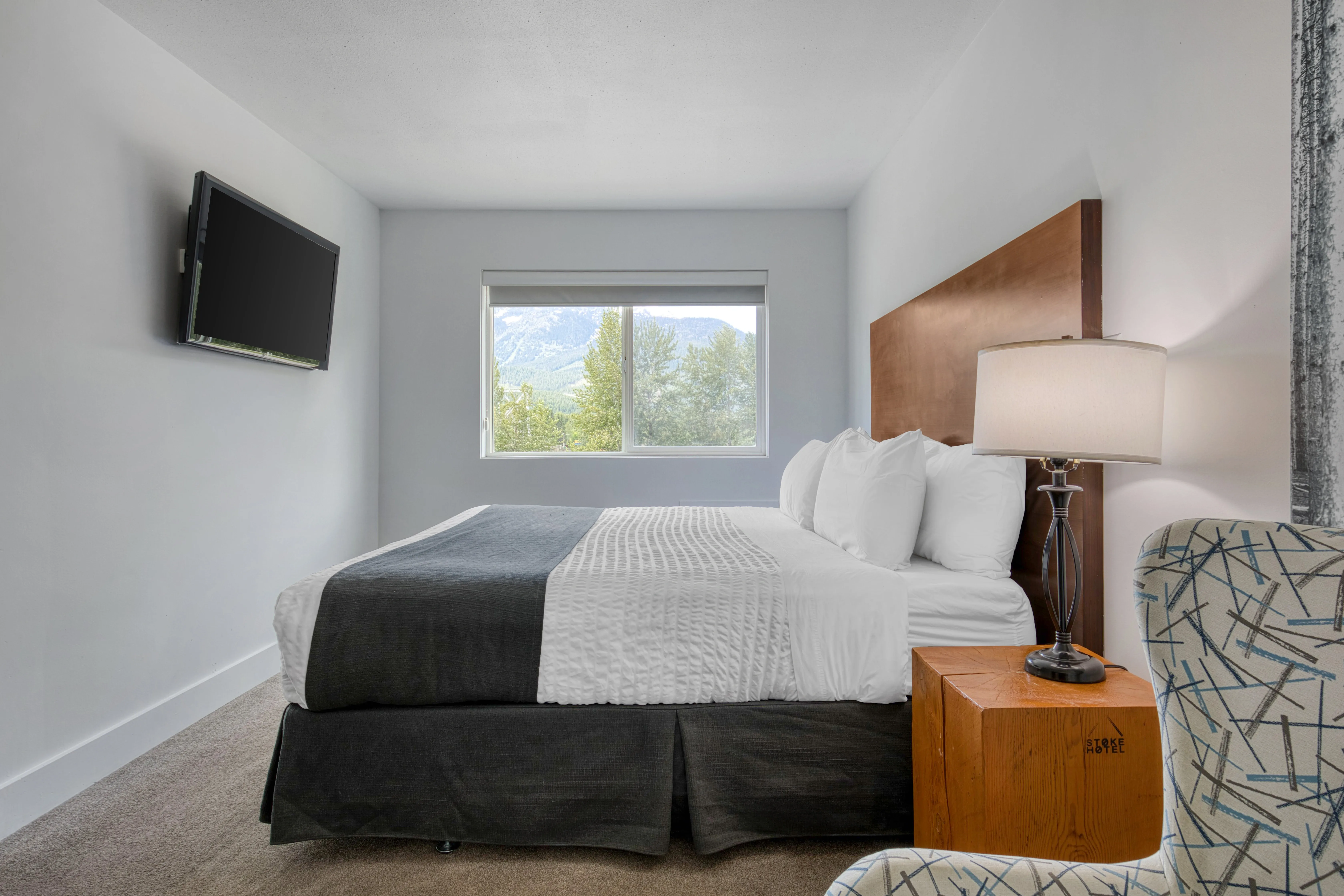 1 King Bed 2