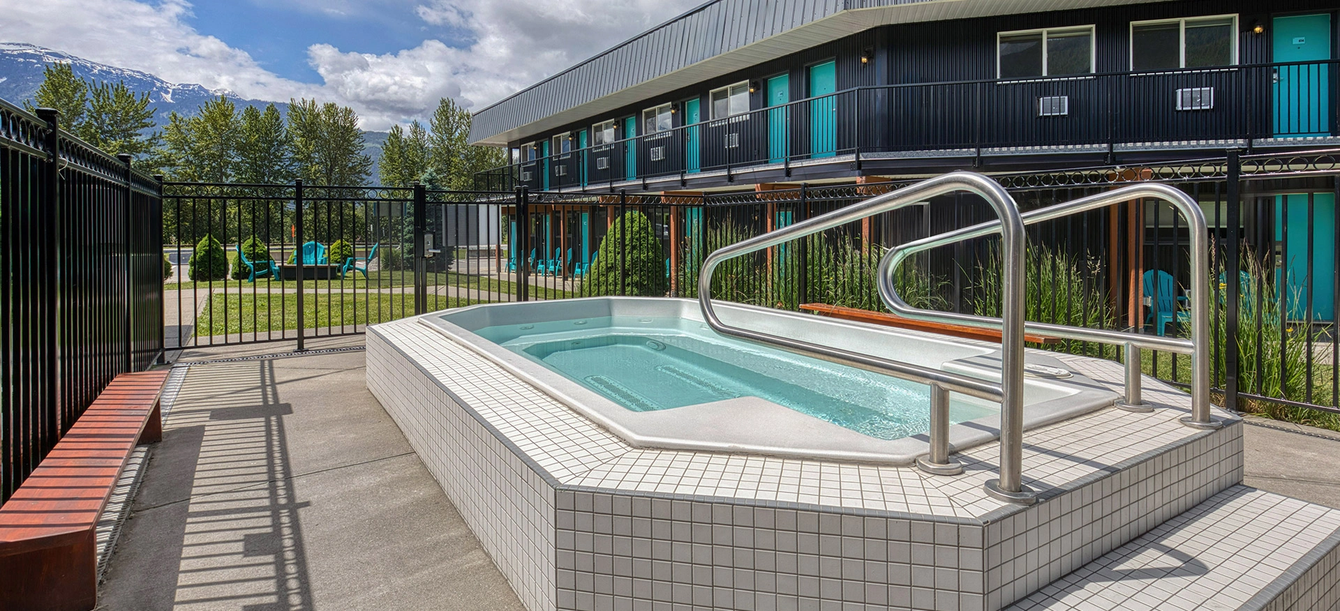 Outdoor Hot Tub